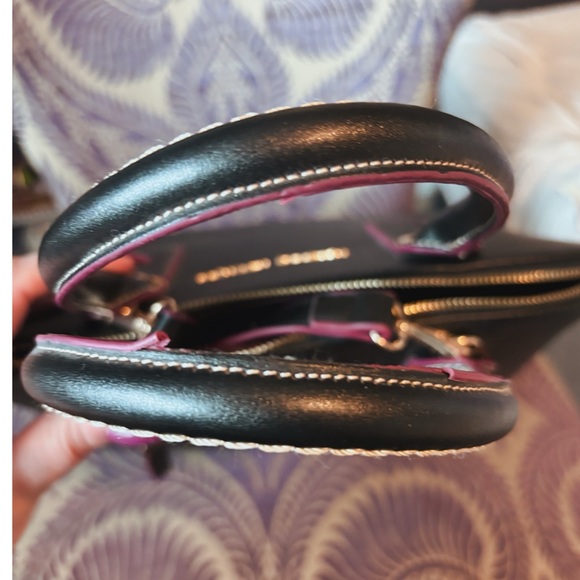 Adrienne Vittadini black classic bag - Picture 4 of 7